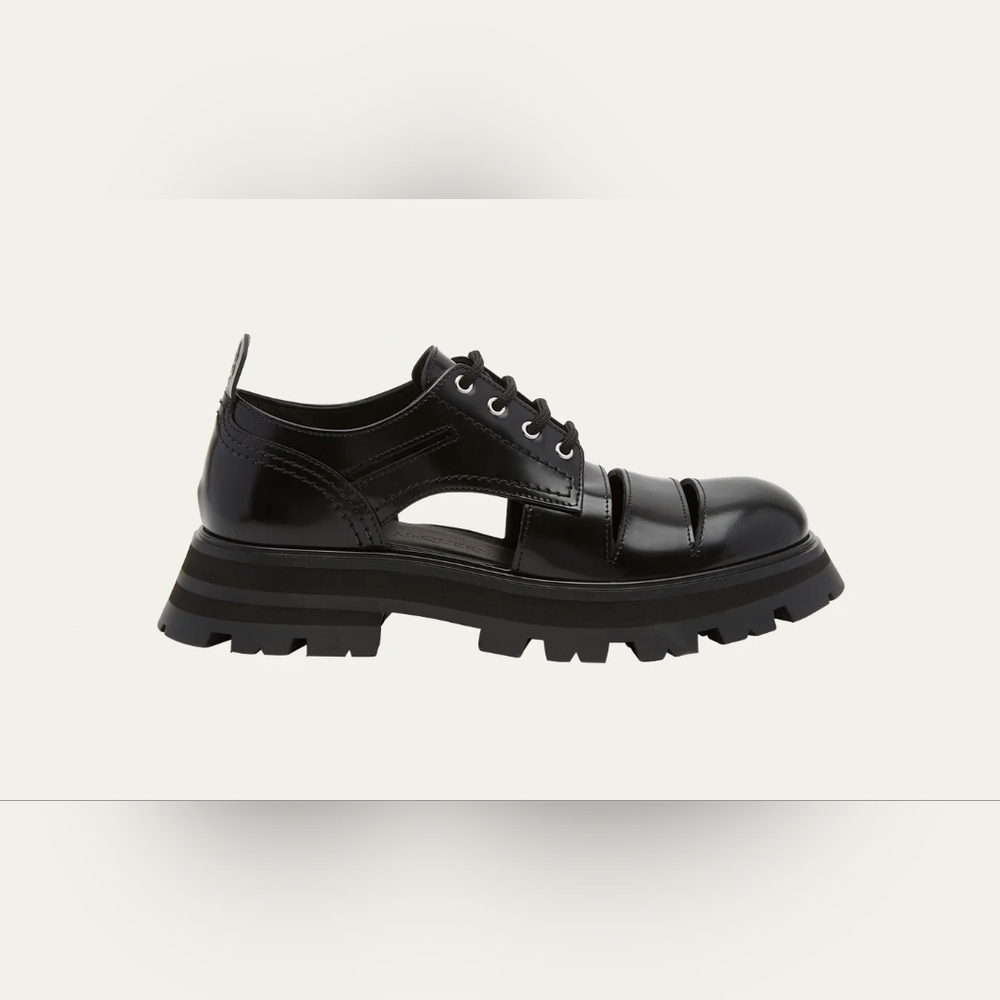 Alexander McQueen 37.5 Lucent black leather cutout lug sole shoes Edgy NWT Box - Picture 2 of 16